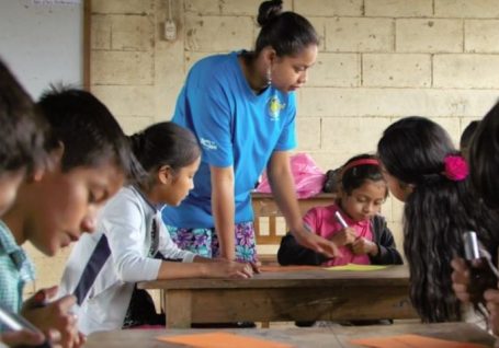 Redes de jóvenes contra la violencia en Nicaragua, nuevos referentes para la infancia