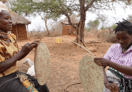 Microcréditos: un futuro para las mujeres en Kenia